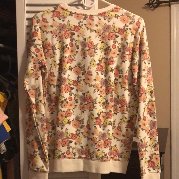 Sweater - Picture 2 of 2